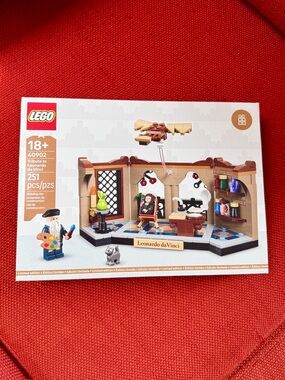 LEGO Tribute to Leonardo da Vinci 40902 NWT